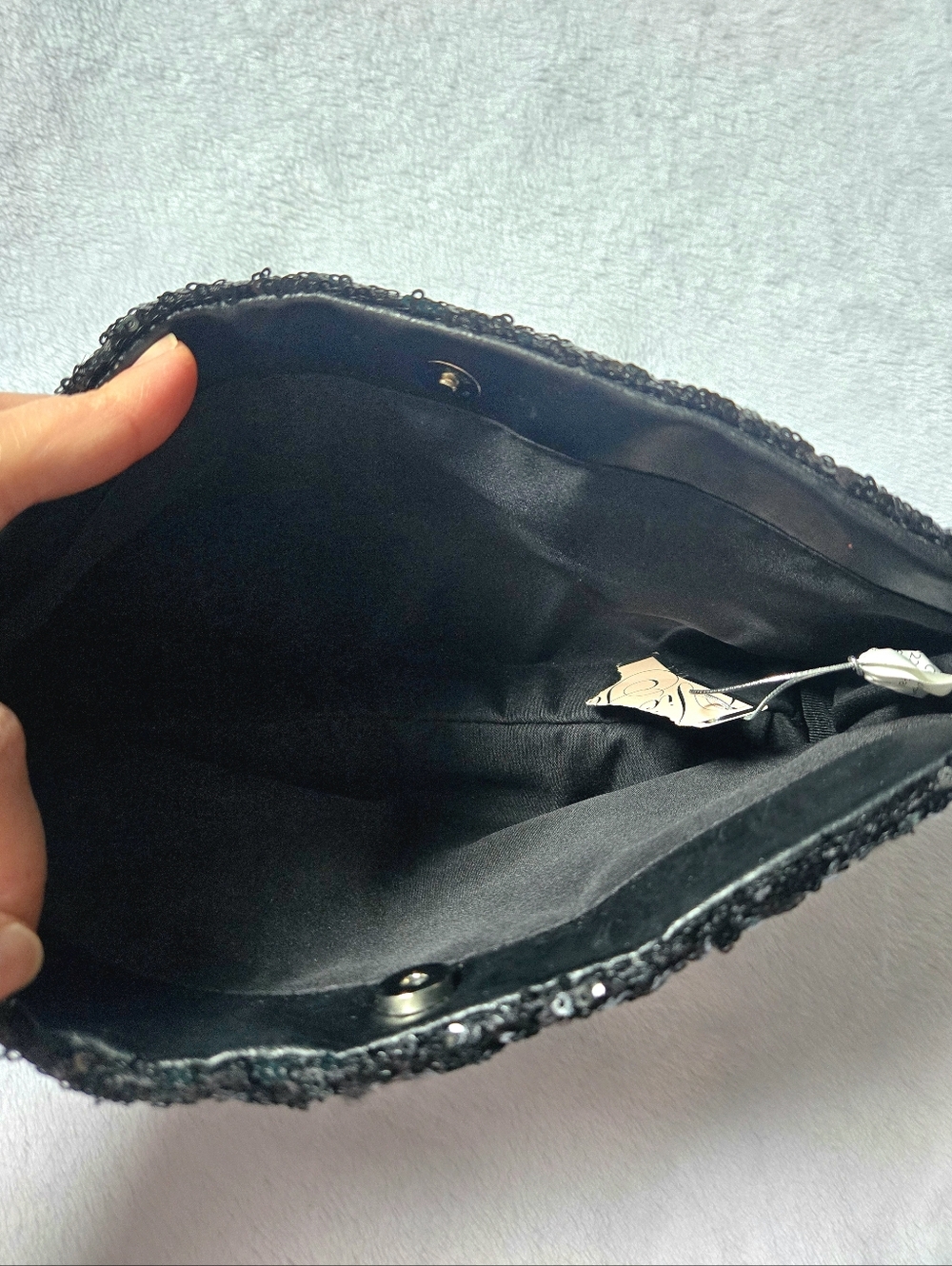 NWT Victoria's Secret Black Sequin Magnetic Closure Clutch/Cosmetic Makeup Bag - Picture 3 of 4